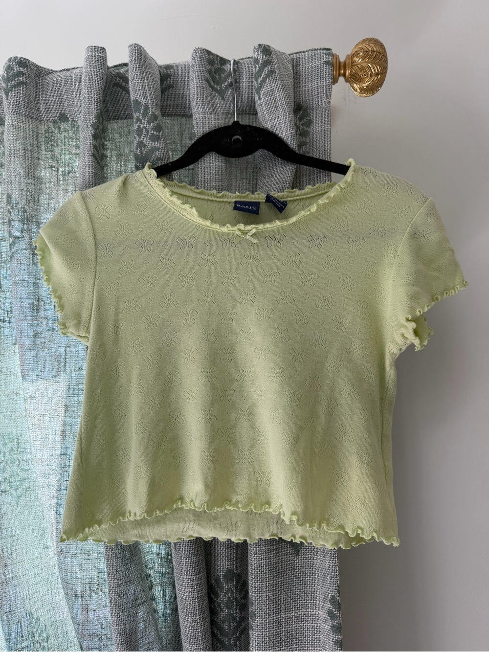 Vintage Basic Editions Lettuce-Edge Top